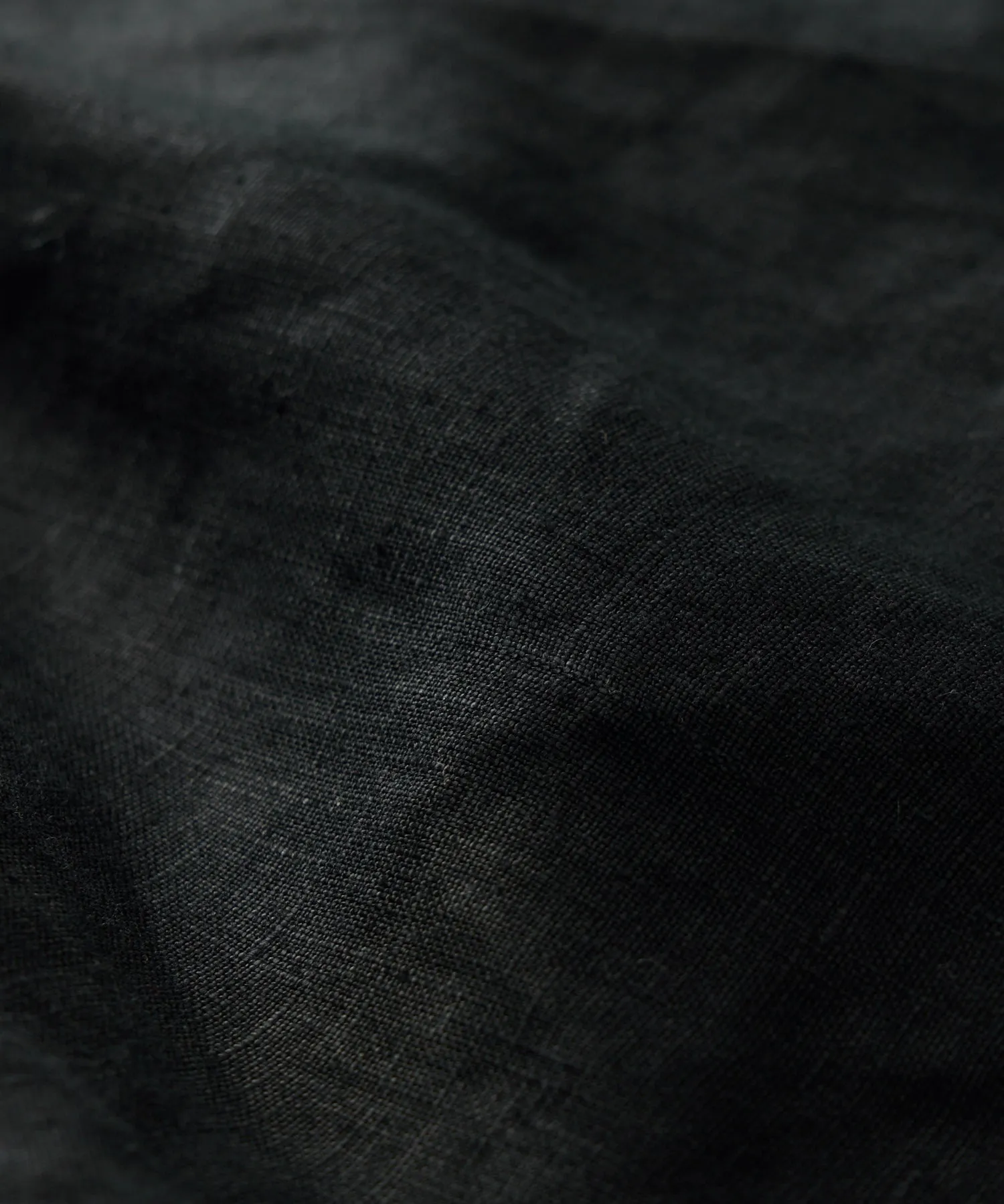 Linen Two-Pocket Overshirt in Black